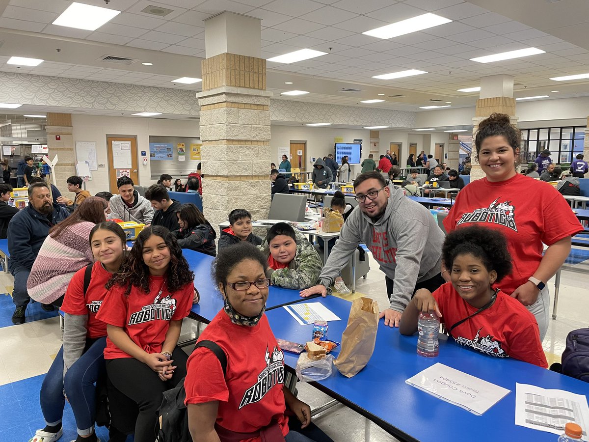 SAISDEXTLearn's tweet image. Shout out to students who are participating in the 1st Lego League @SAISD @PattiSalzmann @DrJaimeAquino @beclanda @21st_learning