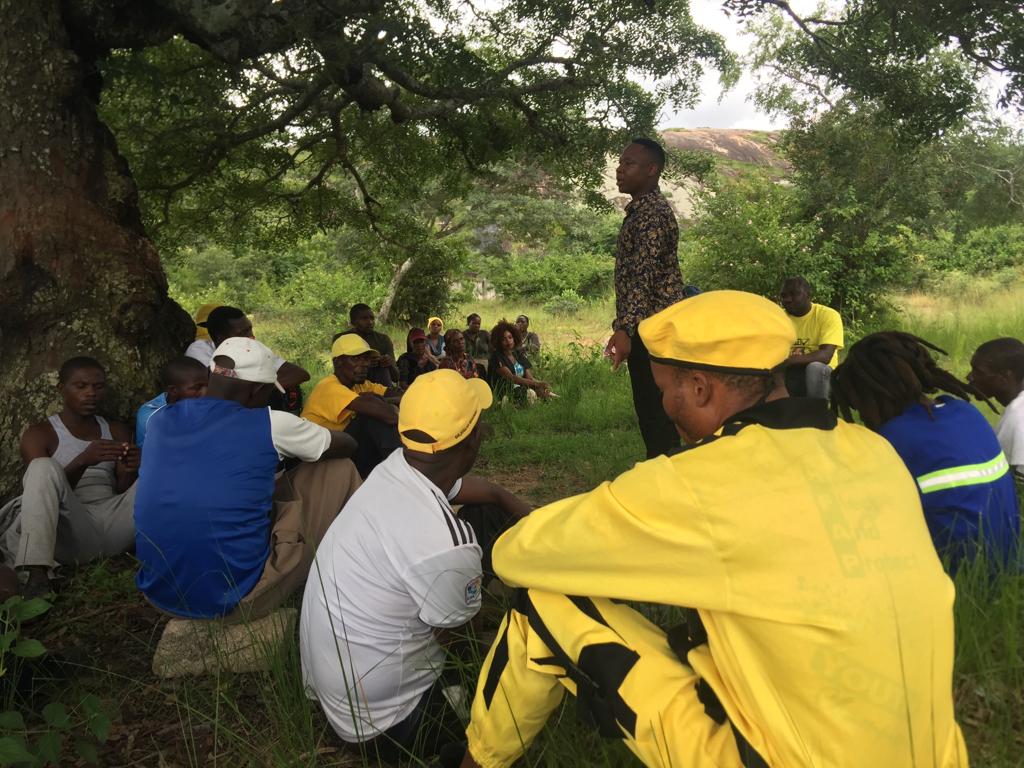 ngadziore's tweet photo. The past weeks we've been addressing HUNDREDS &amp; THOUSANDS of Citizens. The response being given to the Register Elect And Protect (@REAP_zw) initiative is just AMAZING. TODAY, we took it to Gutu-South (Vumba Area, Ward 23) The grassroots ! The Rural community is KEY! #WeMove https://t.co/WN5E1a6WJt