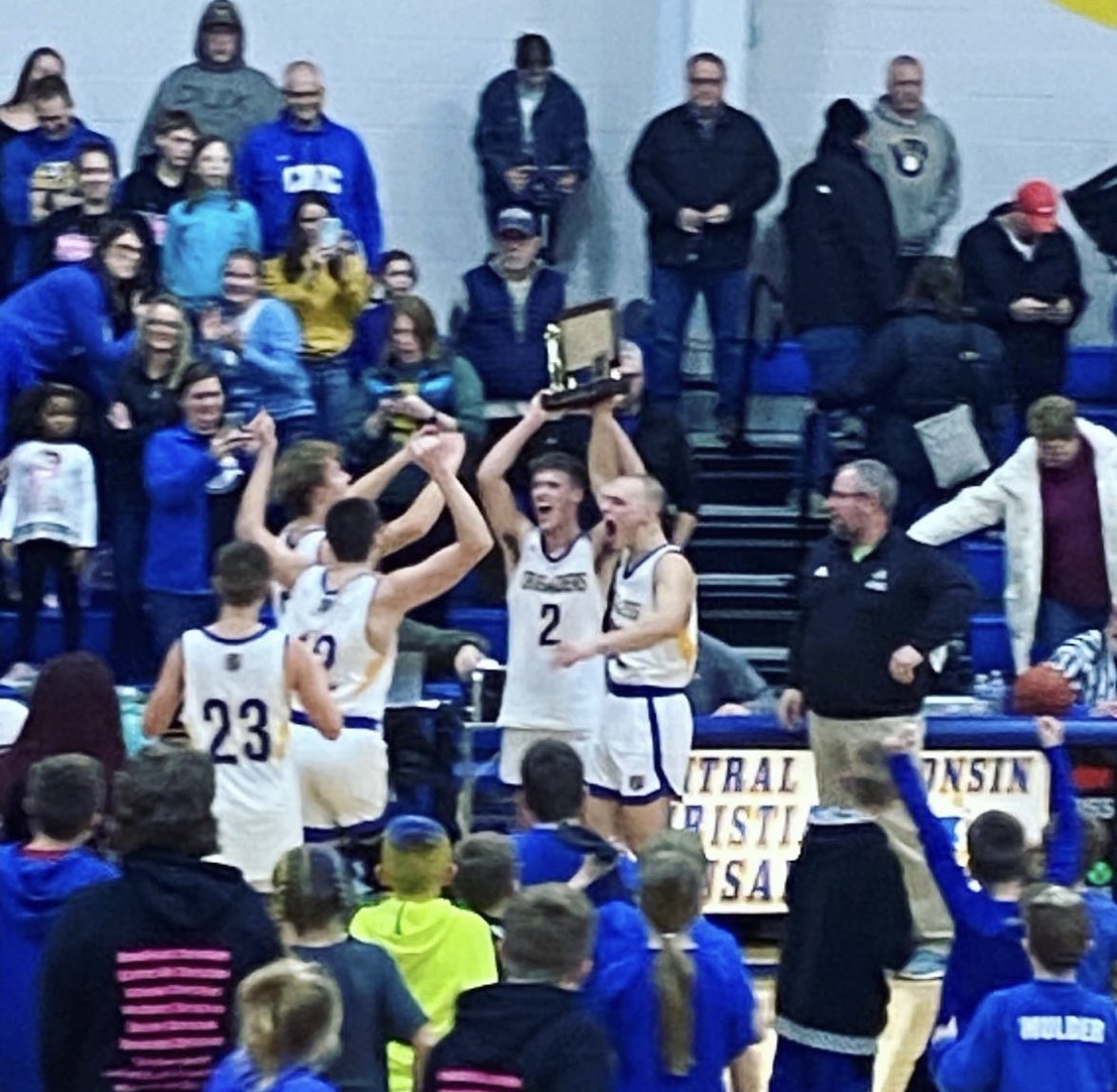Central WI Christian Boys Hoops tweet media