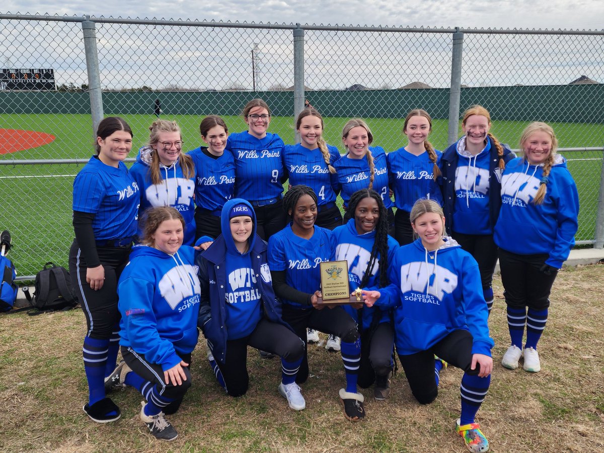 Divisional winners...your Lady Tiger Softball Varsity.  DISD Invitational.  5-0 for the tournament.  Hardware coming home...