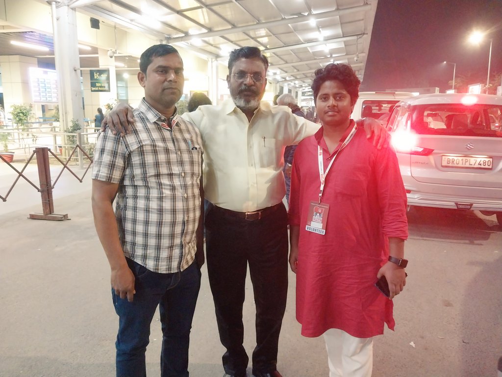 imAmitPrakash's tweet photo. Met TamilNadu's famous leader and Member of Parliament from Chidambaram @thirumaofficial ji at the 11th convention of CPI(ML) in Patna 

#tamil #tamilnadutourism #MP https://t.co/5iHczXSXQG