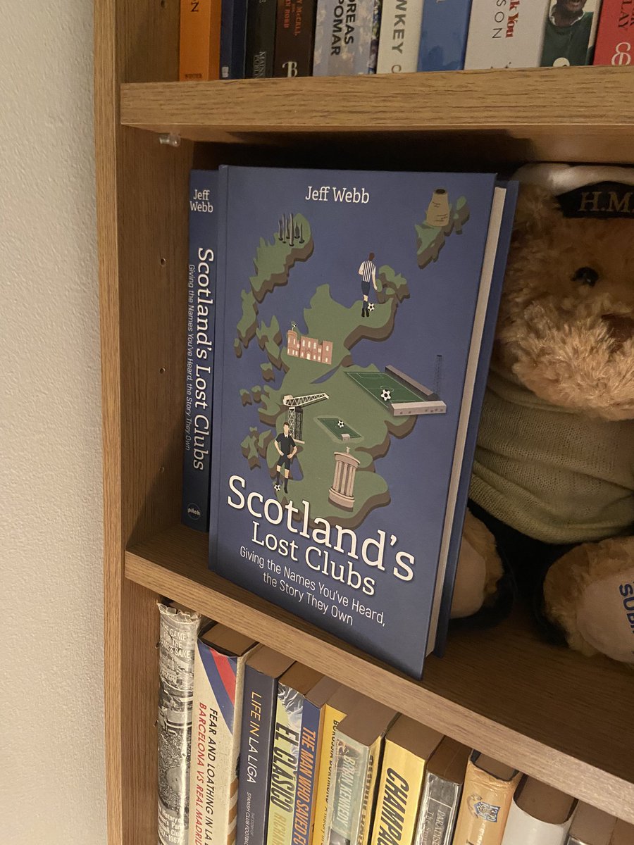 JMW1867's tweet image. I have 4 copies left. 

These are the last ones, so if anyone would like a final signed copy please DM