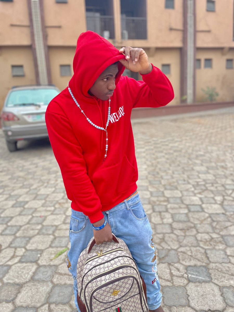 chudi_ben's tweet image. Who sleep, who no sleep, e no concern grace.#fyp #makethisblowup