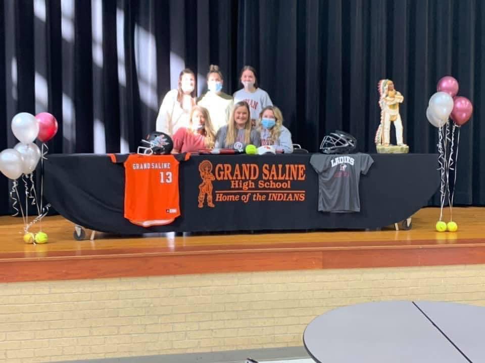 GS_IndianSB's tweet image. Happy Birthday Andie Houser from your softball family! We thank you  for everything you did for our program and for helping create the culture of Lady Indian Softball! We hope your day is amazing and we love you big! #familyisforever