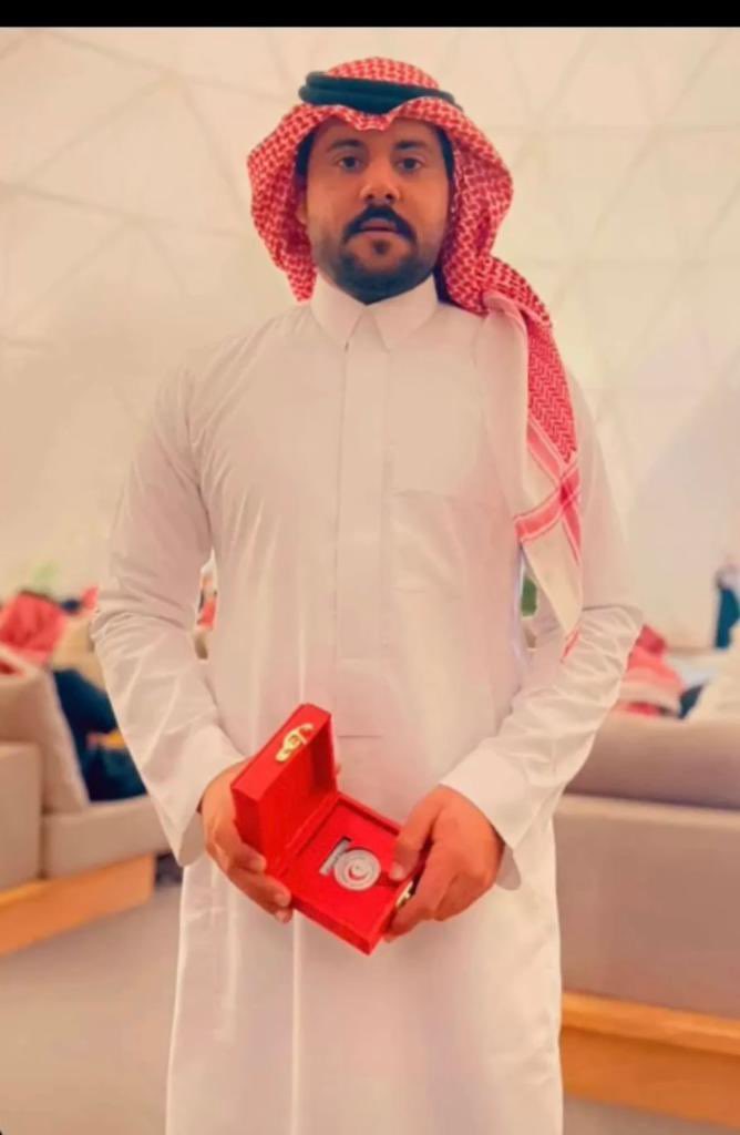 #تهنئة 
نبارك لابن العم / فهد بن محمد الحسن الفريدي 
بمناسبة تكريمه من المتميزين من سفراء الحياه 
في الهلال الاحمر السعودي