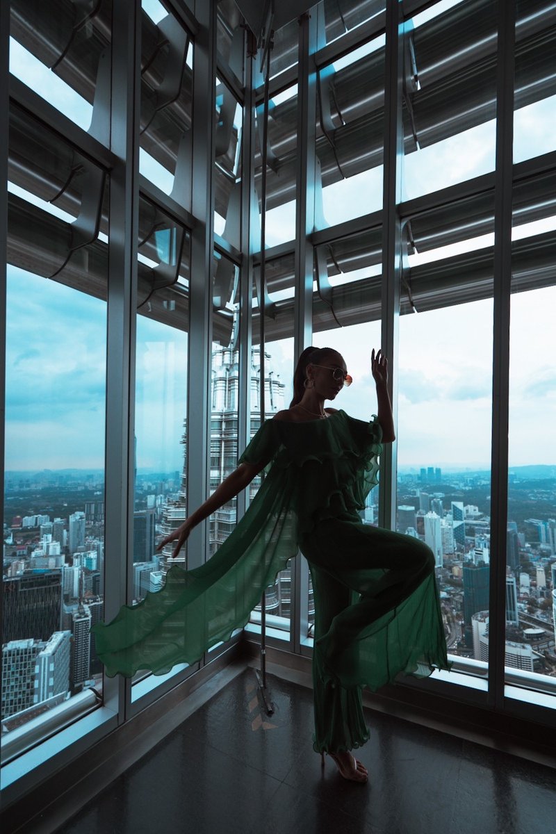 MissUniverse's tweet photo. Thank you, Malaysia! 🇲🇾

Miss Universe R'Bonney Nola, Miss Universe Dominican Republic Andreína Martínez and Miss Universe Curaçao Gabriëla Dos Santos visit the Petronas Twin Towers on their final day in Kuala Lumpur. https://t.co/tRKbLIeM53