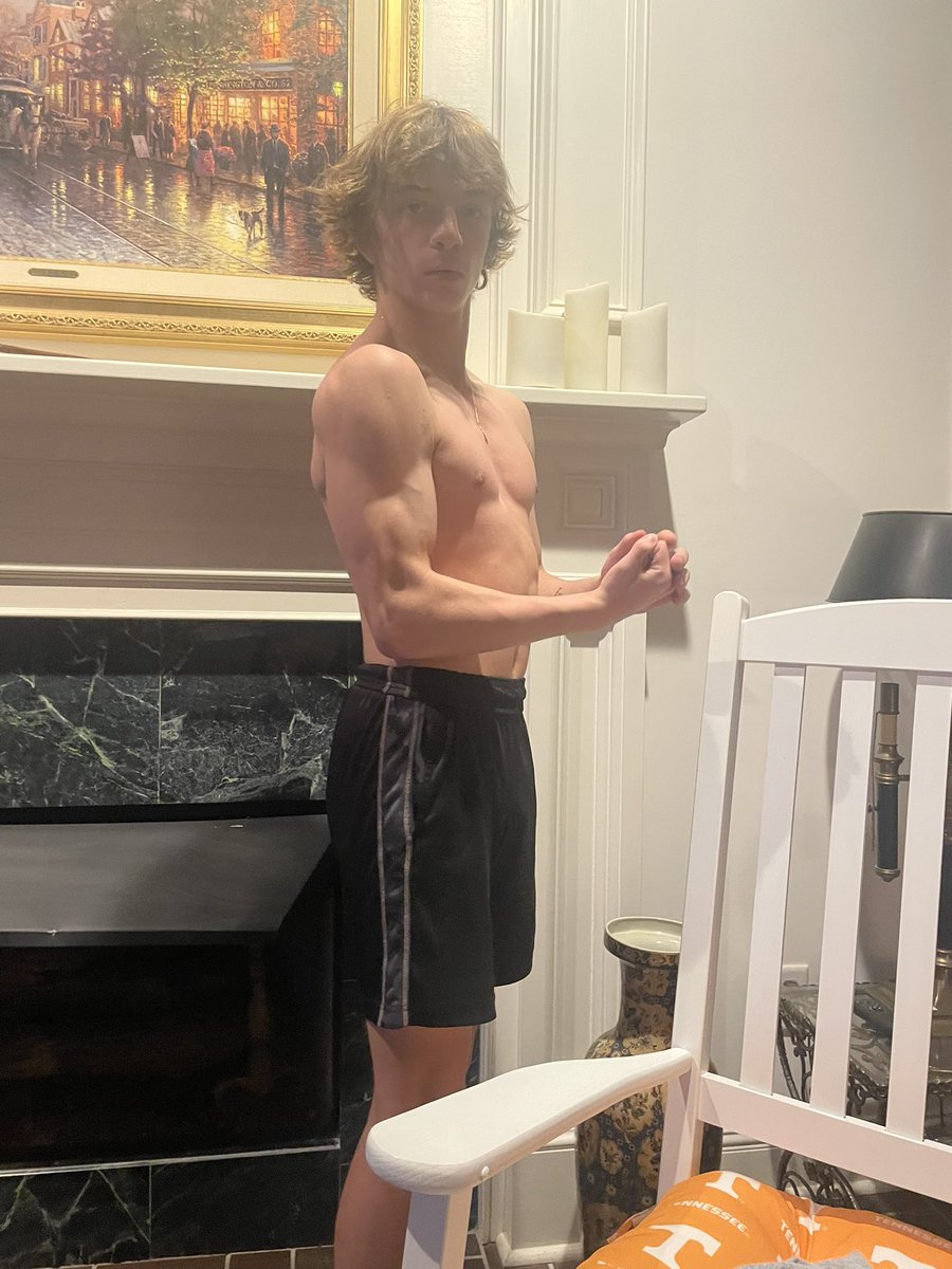 jacklongFb's tweet image. Weight room=the 🏠