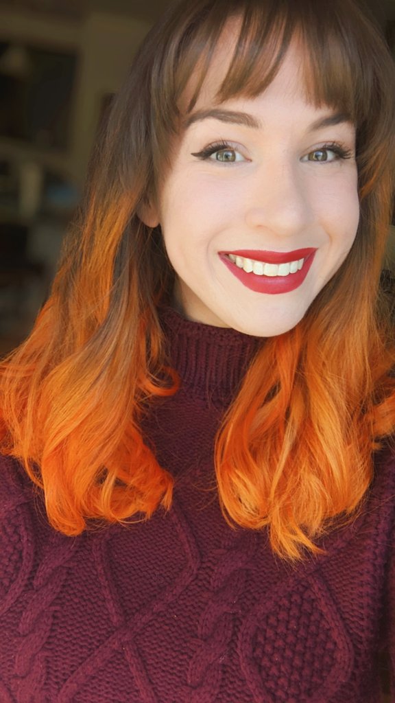 missadnama's tweet photo. i felt crummy yesterday so i bought #colorlux dye and threw on some bleach and ta-da #diyhair https://t.co/CLRjoZ3c5l