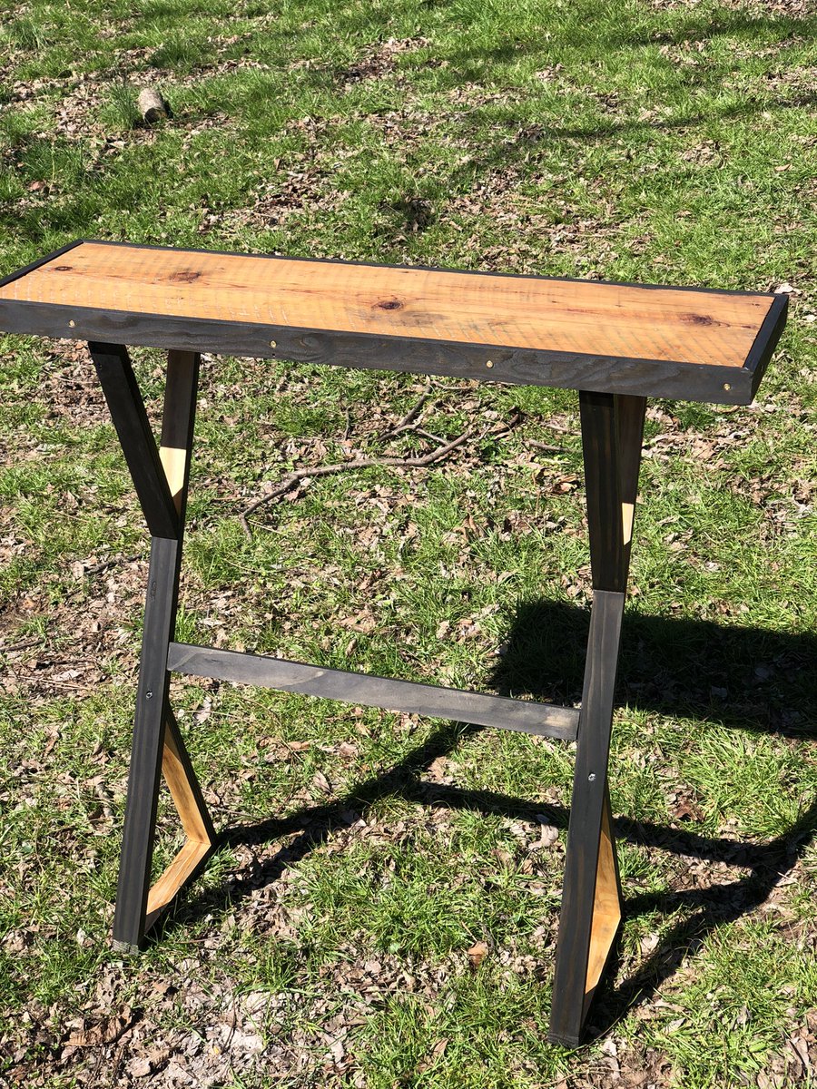 CodiakCreations's tweet image. Pretty in the sun! 🤩🌞 #woodworking #geometric #newtable