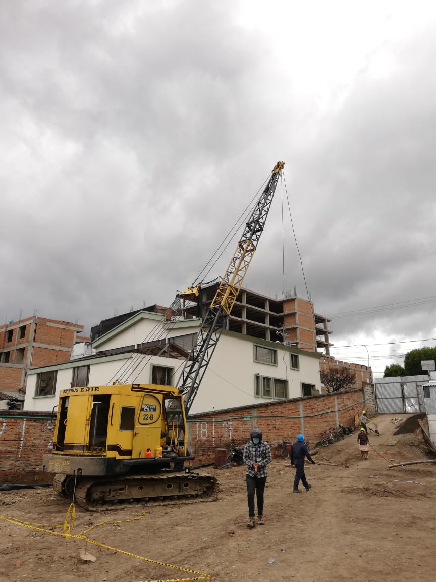 mgmining's tweet image. Grua Bucyrus Eire 22B vendida en Bogotá Colombia, somos el mejor proveedor de equipos de cimentaciones en Latino América. #mgmining #grua #bucyrus #pilotaje #cimentaciones