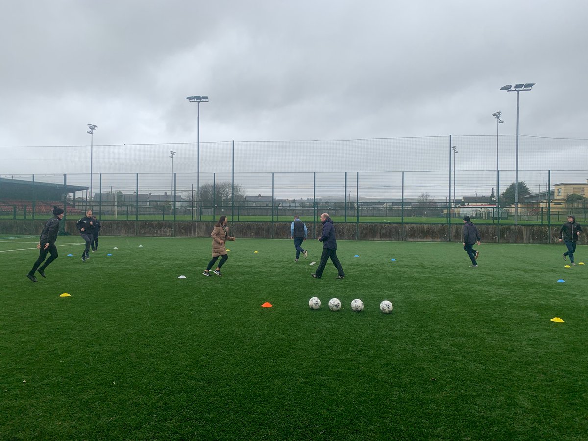 Really enjoyable day delivering @FAICoachEd PDP1 course at Maginn Park Buncrana today ⚽️ Well done to all participants who completed the course 👏