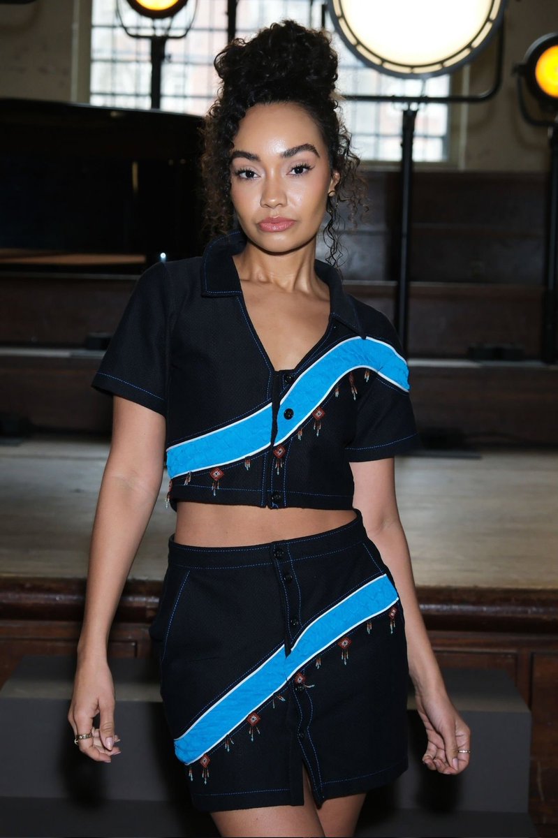 ArgUptades's tweet photo. Leigh Anne asistió hoy al show de Ahluwalia para el London Fashion Week!

@LeighAnneMusic https://t.co/dJU4UBt47d