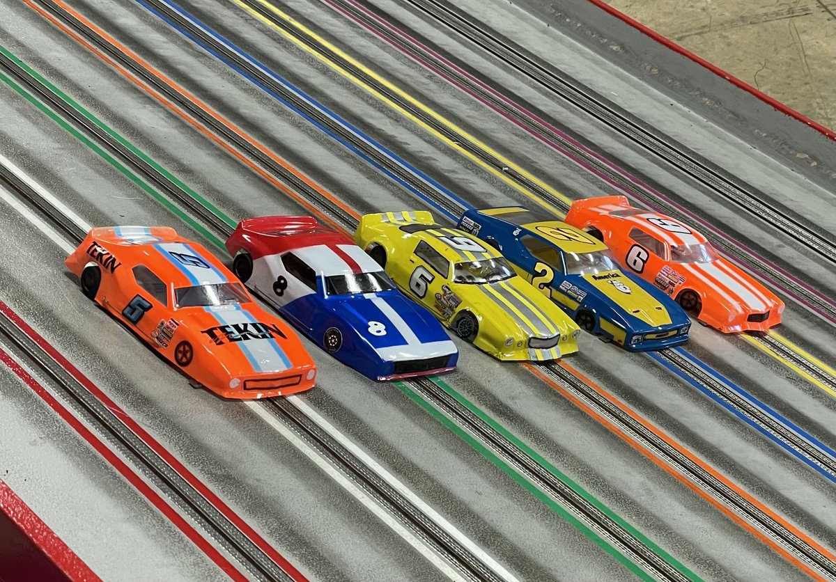 ckhendricks's tweet photo. The vintage Late Model slot cars look good. #slotcarracing https://t.co/NviO4IMUAB