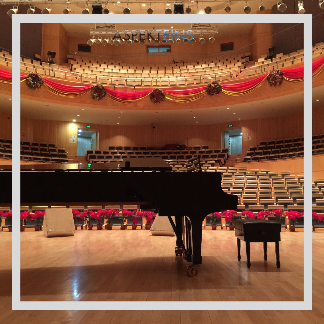 Für Melitta haben wir im Auftrag bewegte 360°-Einblicke in das atemberaubende Konzerthaus der Elbphilharmonie produziert – natürlich in höchster stereoskopischer Qualität und unterlegt mit eigens komponierter Musik als Ambisonic Audio.

aspekteins.com/melitta-laedt-…