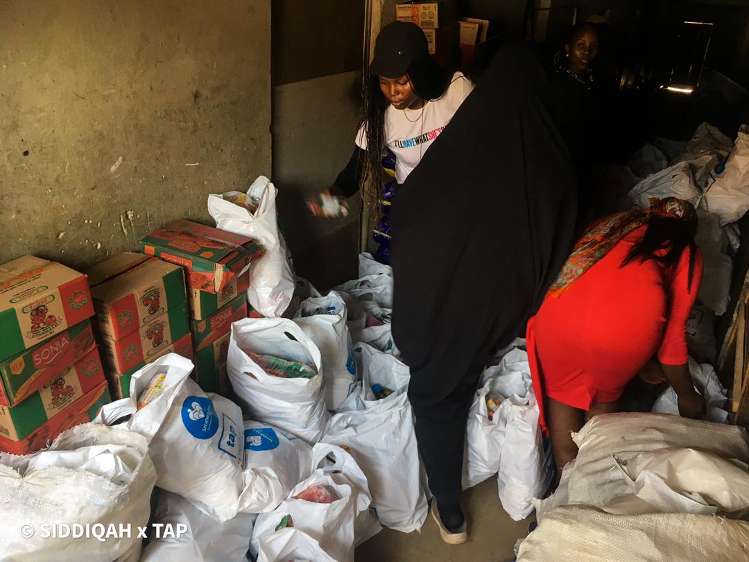 Eyiope_OG's tweet photo. Hunger is a shadow that creeps on us  without us giving it a seat; it takes a seat forcefully. So imagine the millions of children living with barely enough to get by. #SiddiqahRamadhan #SRP23 #ramadan2023 https://t.co/tbRQxFHmrJ