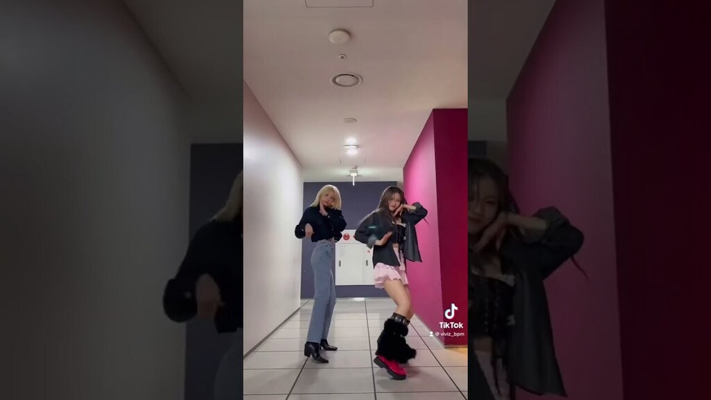 LanHatari's tweet image. 🖥👍 on YouTube: 음중 놀러 온 예쁘니랑💖 #PULLUPchallenge #풀업챌린지 #엄지 #전소미 youtube.com/watch?v=JMImYc…