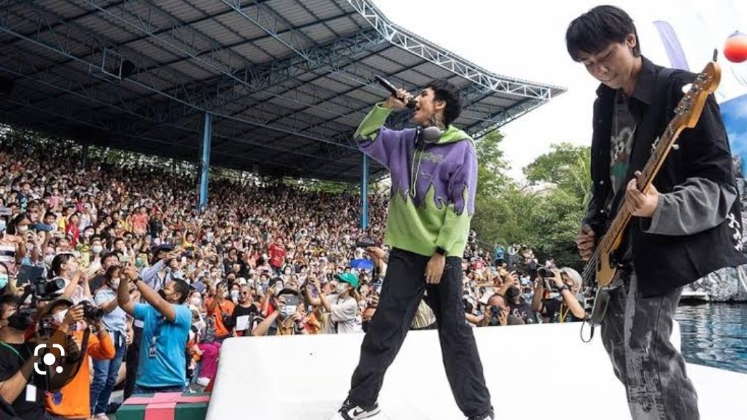 PALschs's tweet photo. ชม.นี้สัญญาณ #TROCK #TPOP จะกลับมารุ่งเรืองอีกครั้ง จากกระแสวัยรุ่น90'sเปิดเพลง #ทรงอย่างแบด ให้วัยรุ่นฟันน้ำนมฟัง ติดอกติดใจกลายเป็นเพลงชาติไปแล้ว ✅และกระแส #โดนัทยังมีรู #StandByหล่อ #ติ่งค่ะ จากฝีมือนักปั้นวัยรุ่น90's #ก็อตจักรพันธ์ สู่วงลูกทุ่งรุ่นใหม่ #NewCountry #NewBie https://t.co/FDOp4hEJfA
