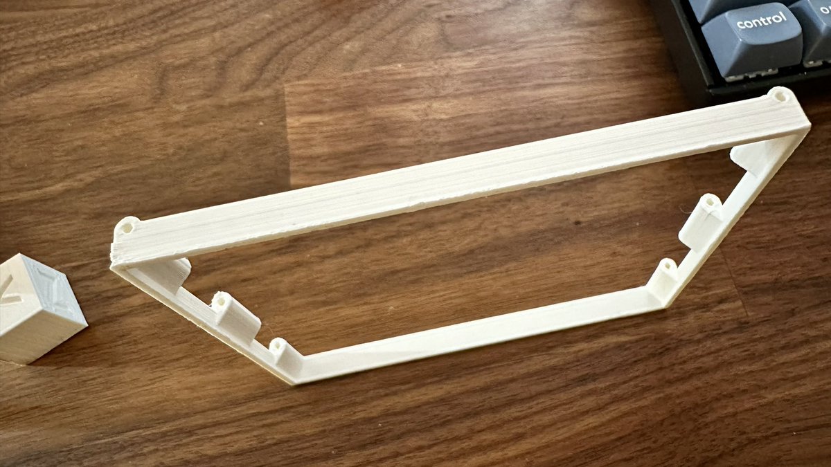 sdbruder's tweet image. First test print of hinges V2 in the box, just the relevant part #uselessmachine #arduino #openscad #3dprinting