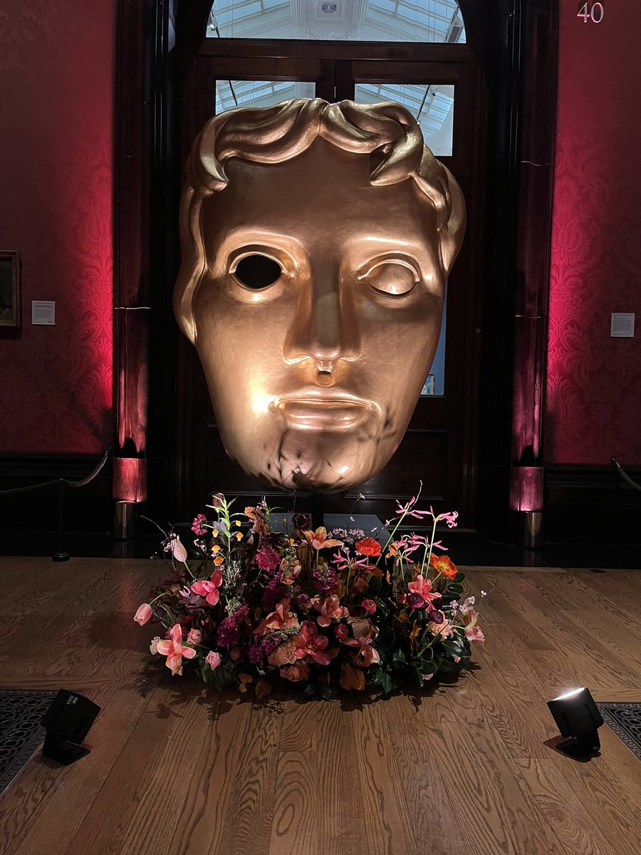Delighted to be serving Villa Maria wines to the stars at the #EEBAFTAs Film Awards Nominees Party at the National Portrait Gallery tonight.