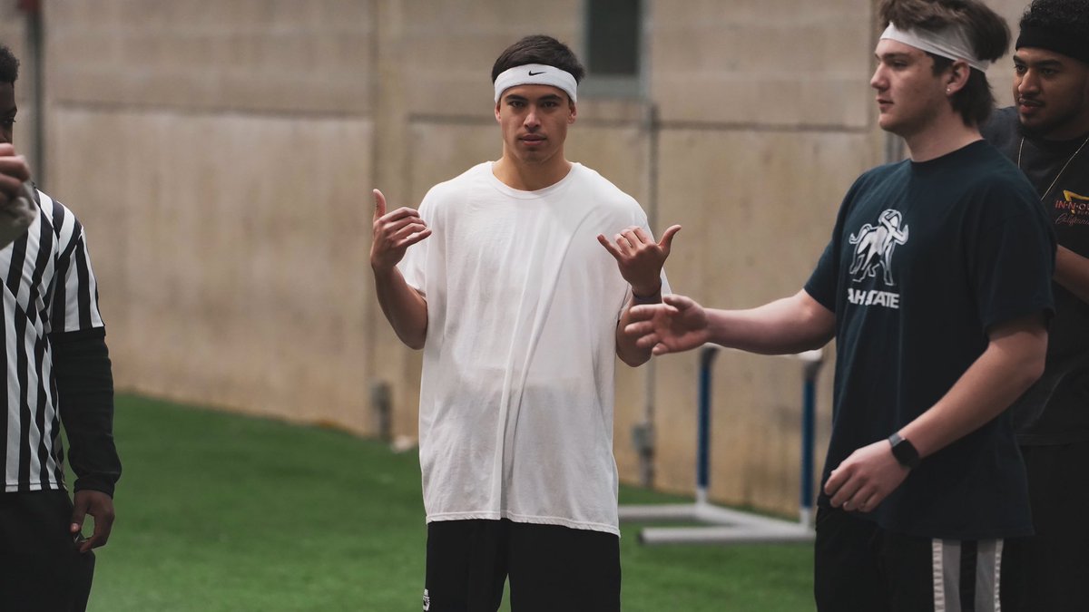 USUFootball's tweet photo. We miss this era 😂 #BigT #BigShorts https://t.co/sfy6fDcYeG