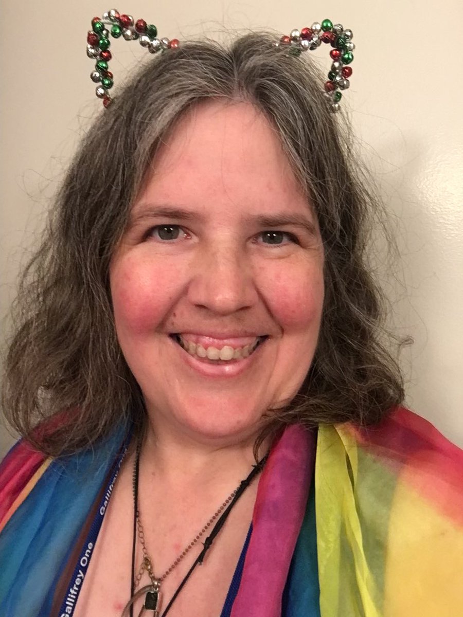 jenniferrcarey's tweet photo. #GallifreyOne day 3! Cosplay day! Wearing cat ears for @MasonAPark and Ian on @quantumwriters . Wish @dblackanese and #benraab were here like in years past. #gally1 #doctorwho #tardis #idris #biggerontheinside #timeandrelativedimensioninspace #biggerontheinside https://t.co/bwyRD1CDgx
