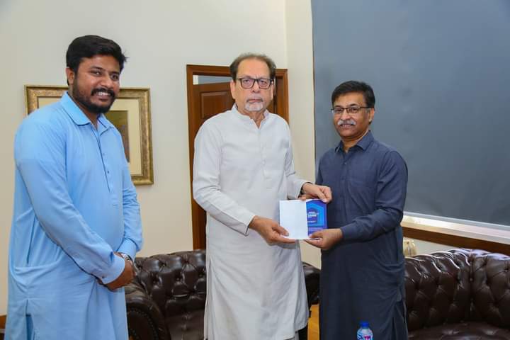 alkhidmatKHI's tweet photo. الخدمت کےسالانہ ڈونر کانفرنس 2023 کا دعوت نامہ
صدر آرٹس کونسل کراچی (ستارہ امتیاز) محمد احمد شاہ کوقاضی سید صدرالدین(ڈائریکٹر کمیونٹی سروسز الخدمت کراچی) پیش کر رہے ہیں۔
اس موقع پرمحمد احمد شاہ نے الخدمت کی سرگرمیوں کو سراہا ۔
#AlkhidmatKarachi #karachi #Donorconference
#2k23 https://t.co/ZP7mFIv0i0