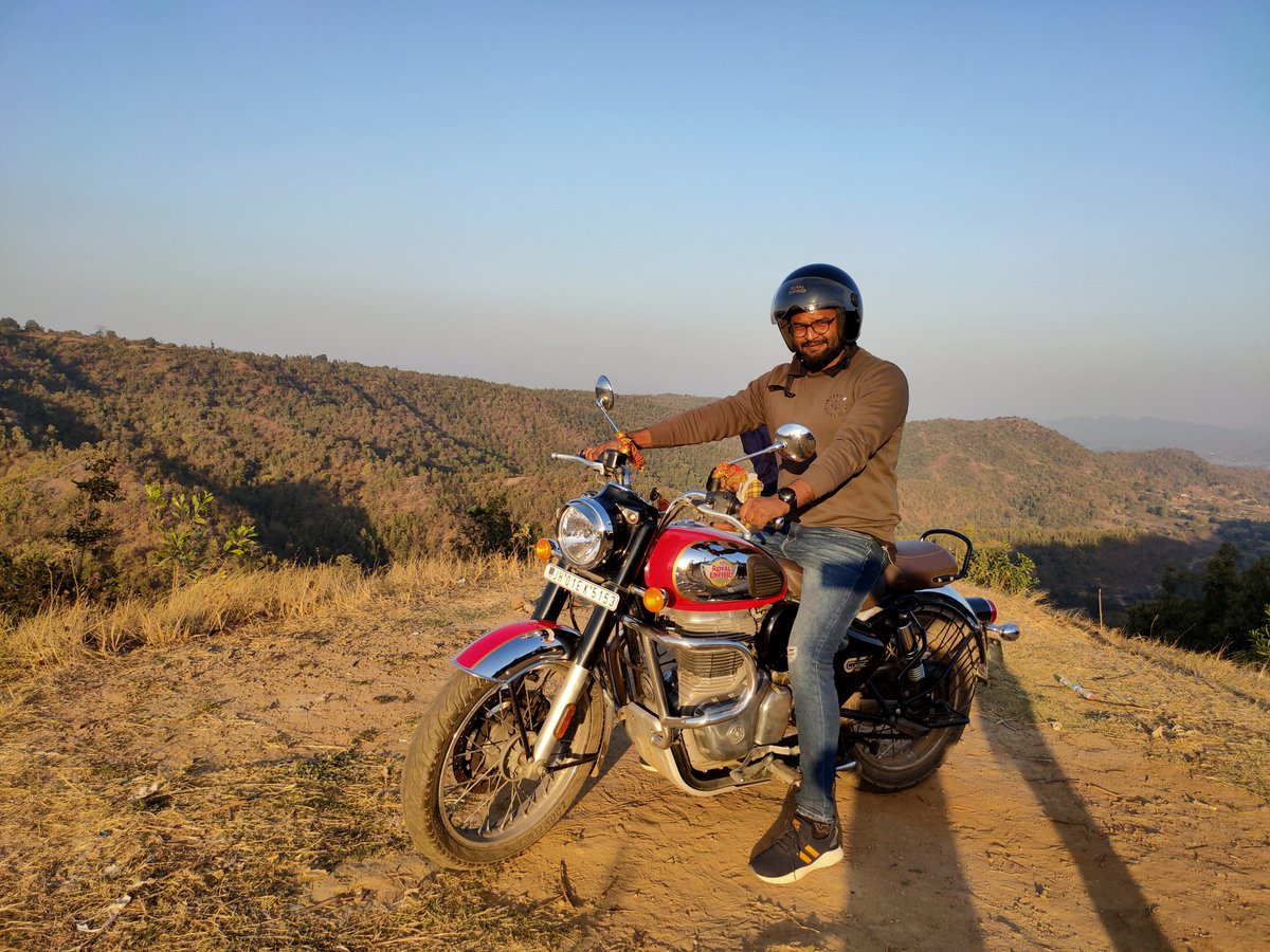 sandeep70045's tweet photo. https://t.co/lpiFGhZ9JA