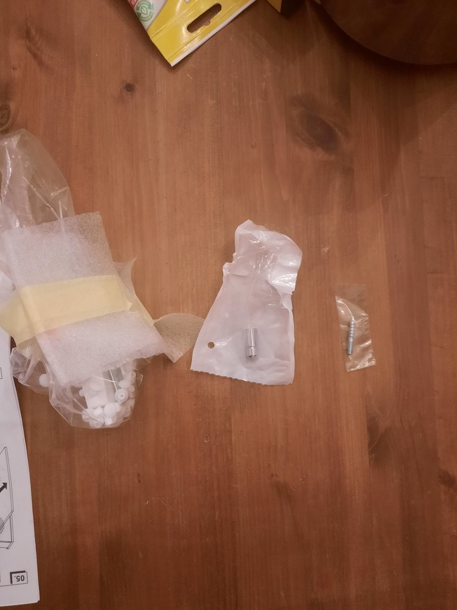 etwasSenfdazu's tweet photo. Eine Plastiktüte in einer Plastiktüte in einer Plastiktüte... #grandios https://t.co/FIWeSxwaKQ
