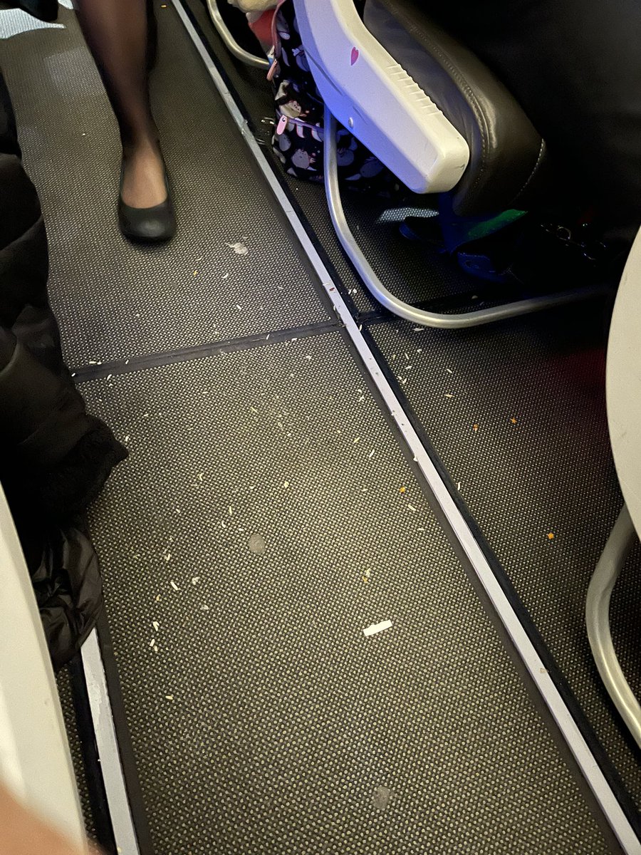 mparvezuk's tweet photo. @British_Airways what a joke is this business class. Name of business class just provide economy class with middle seat empty. Pathetic service. Dirty floor. Flight BA0677 arrival time at Heathrow was 18:30 but still in aircraft. One of the worst experiences ever. #noBAanymorr https://t.co/11jyYlP9CR