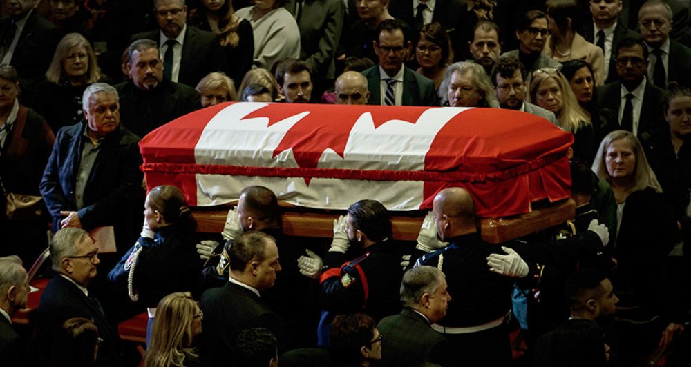 Zoomer's tweet photo. “An Icon and Legend”: Thousands Attend Funeral of Beloved Former Mississauga Mayor #HazelMcCallion. ▸ https://t.co/nRB4aZhzvv https://t.co/PxamVHqTdd