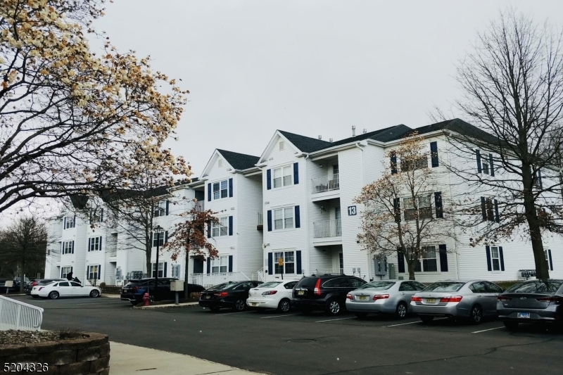 HelenLimRealtor's tweet photo. See a virtual tour of my listing on 1328 Waterford Dr # 1328 #EdisonTwp. #NJ #realestate https://t.co/0Id5o2e6Ff https://t.co/soJ8X1NIN0
