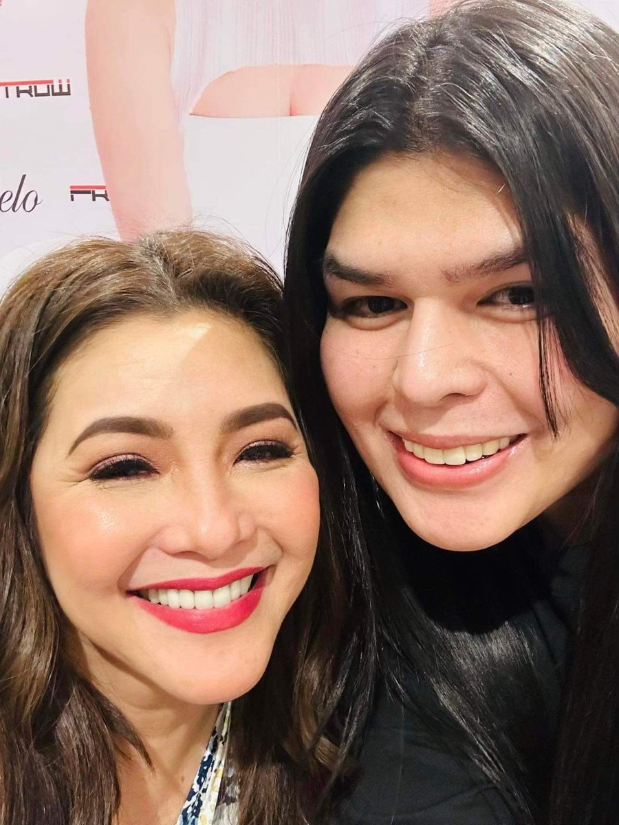aiannessa's tweet photo. I love you forever, Ate @reginevalcasid every minute is soooooo worth it!!!💯 💛 #solo #soloconcertseries #asiassongbird #reginesoloday1 #imusic #ssvip #meetandgreet #fangirl https://t.co/ye851VT3KO