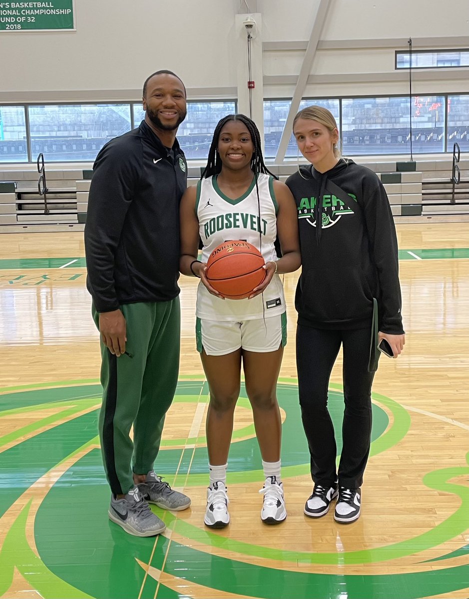 COACHJOSH__'s tweet photo. 2023 5’10 G Marie Outlay @MarieOutlay (Sun- Prairie West HS) has committed to @dthhomas &amp; @RooseveltWBB , Congratulations! I couldn’t be more proud of you and blessed to have been able to be apart of your journey. You are destined to do special things ! #FAMILY https://t.co/RplQQTwYii