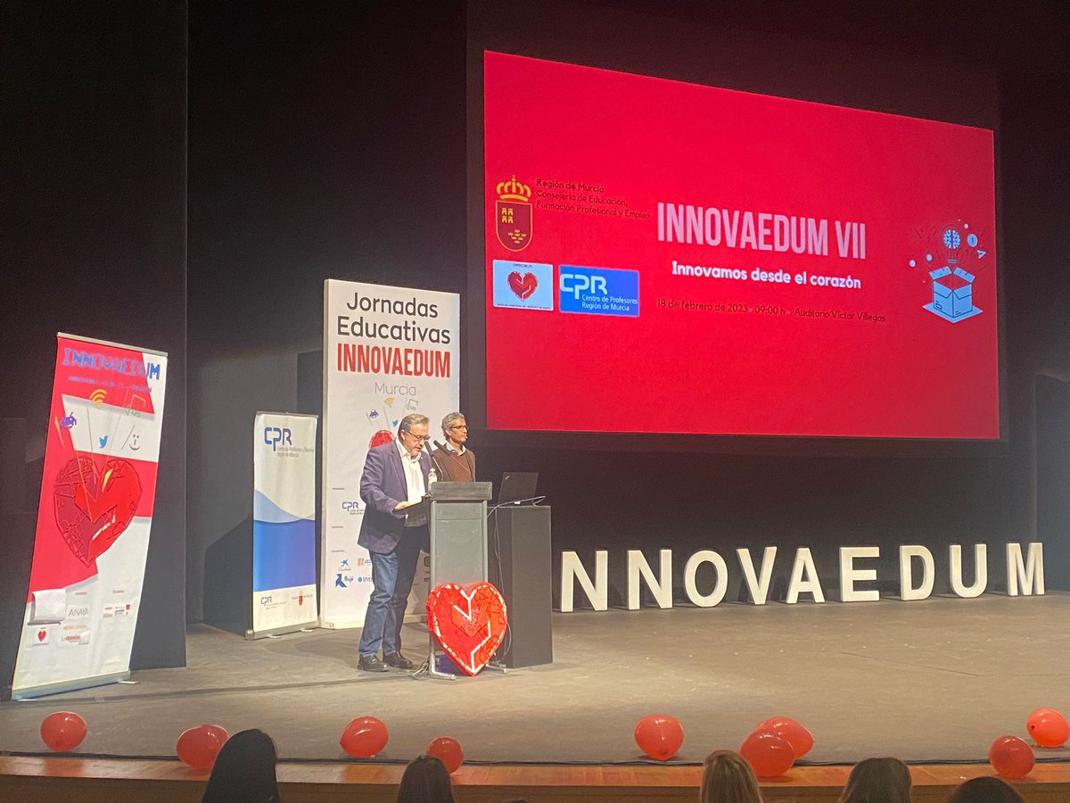 iborra_g's tweet photo. Clausurando las jornadas educativas de @innovaedum.
Un día intenso de aprendizaje, motivación y mucha emoción. 
"Pon tu ❤️, tu alma y tu mente en todo lo que hagas"
¡GRACIAS Innovaedum! 
@Educarm
@sepiegob
@direcmur
@ErasmusLiderEsc
@asdPeso
#esfuerzo
#compromiso https://t.co/4t58ZZ4wk9