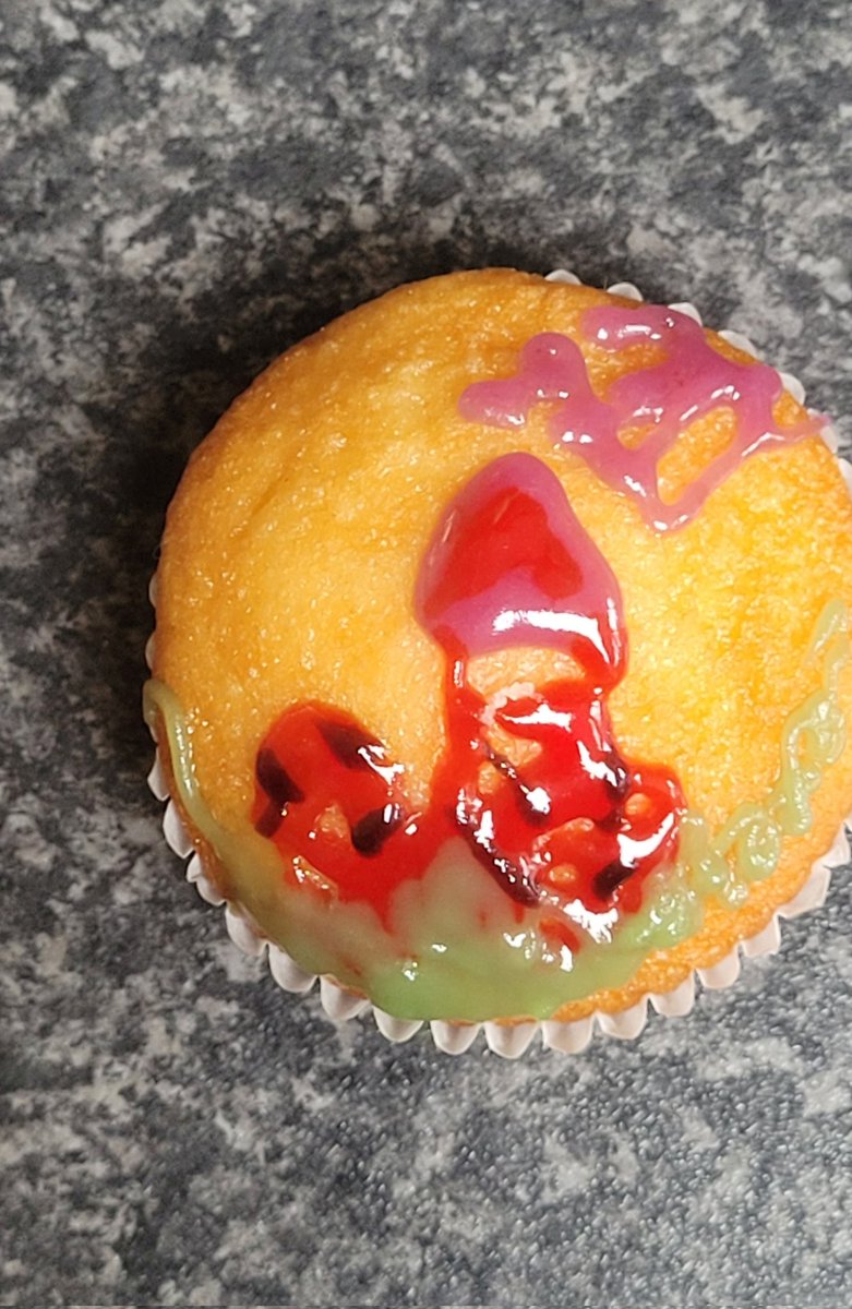 Ah bless, my wonderful Mrs made me this cupcake decorated with a toadstool ❤️😂 #SaturdayVibes