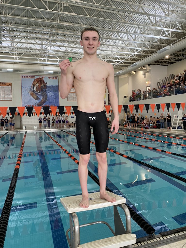 TelfordAmy's tweet photo. Congrats to Alex Bandy for placing 5th place in 200m freestyle at IHSA sectional meet in Urbana today with a time of 1:49.94. #SalemWildcatPride https://t.co/fiBx7DJmeu