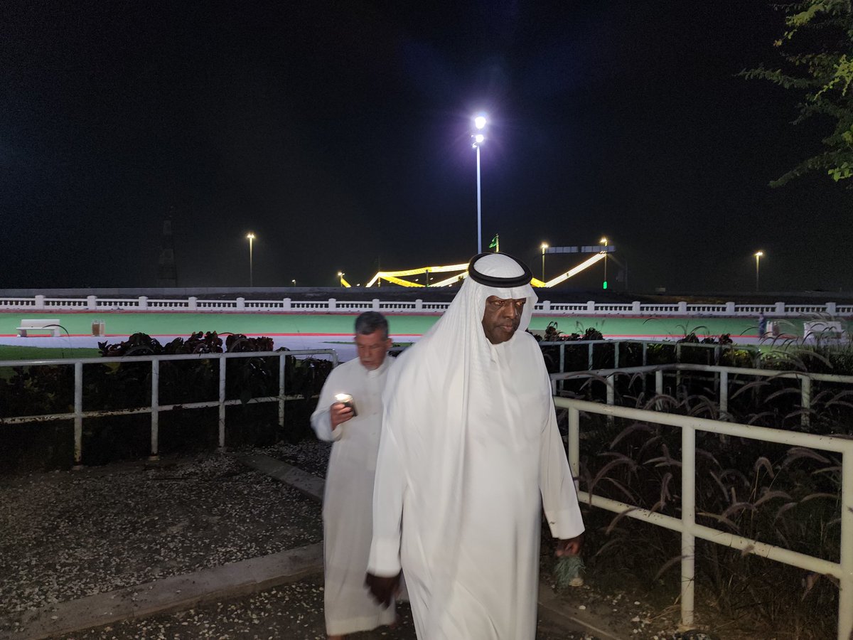 s1422a's tweet photo. تشرفت اليوم السبت 27 رجب 1444ه‍  بلقاء الأخ راشد بن علي الحائطي والمهندس أحمد صديق بدأنا اللقاء بطلوع جبل ثور مع الكابتن محمد صالح الزهراني  الذي رافقهم لصعود الجبل ومعه الاخ عبدالله الخالدي  . ثم ختم اليوم بزيارتي ببيتي بمحافظة الجموم  و جولة للتعريف بمحافظة  . https://t.co/9nDp2kJJJX