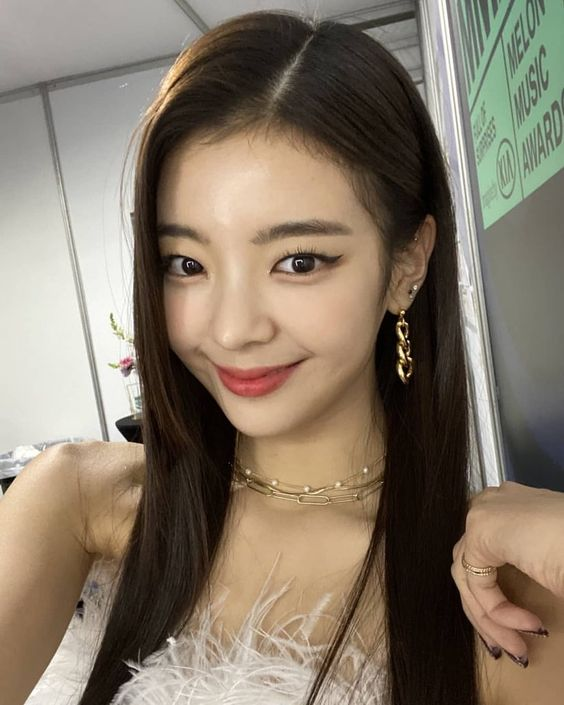 lia_hourly's tweet photo. #LIA #리아 #ITZY #MIDZY https://t.co/uy78Lab7Fh