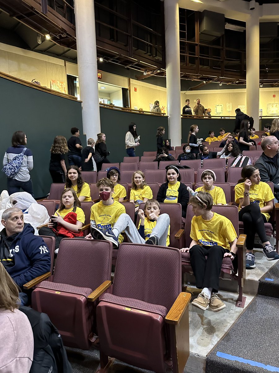 @CazenoviaLakers is representing in Buffalo for @firstlegoleague WTG People of the Peeps! @ocmboces @OCMModelSchools #buffalofirstlegoleague #firstlegoleague @MchughDeb @Bookaneer2 @ChrisDifulvio #cazms