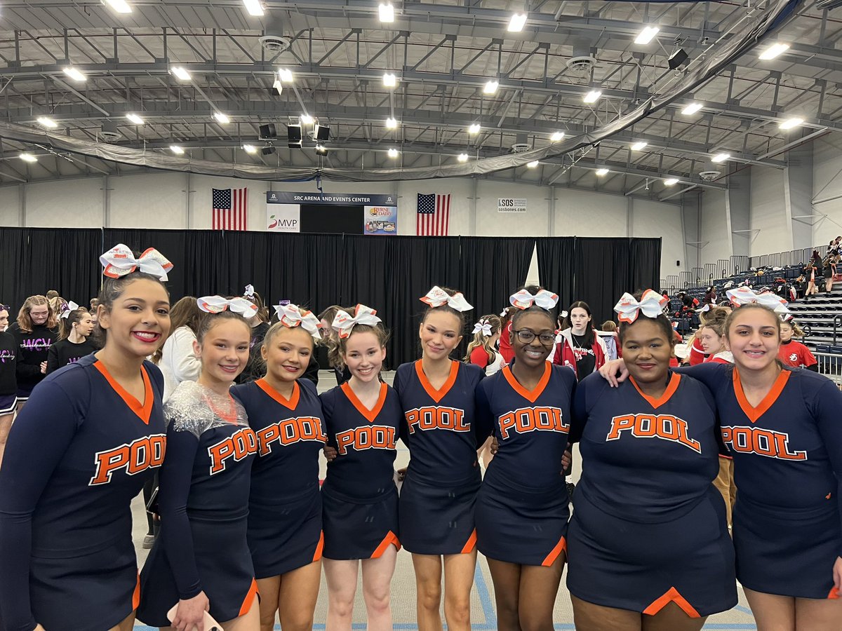 2nd place at Sectionals &amp; heading to States!💙🧡 so proud of these girls!