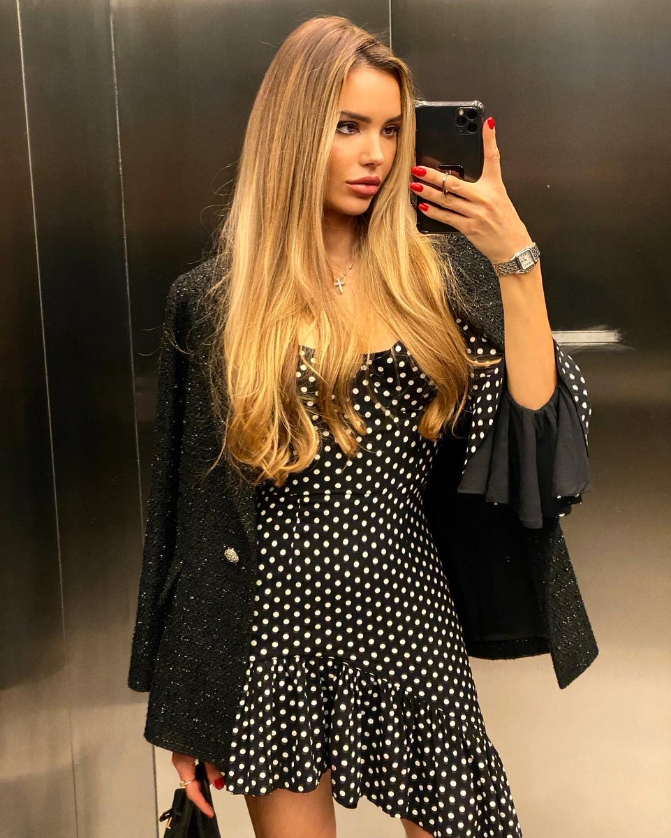 luvyna_michael's tweet photo. A firm belief is the driving force for success. In the face of difficulties, if we can persist for one more second when everyone gives up, then the final victory must belong to us.
#beauty #style #hair #fashion #iphone https://t.co/DUQ0wjRM3c