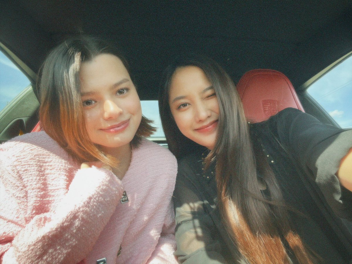 yuu__yuri's tweet photo. 髪切ったMonが可愛すぎて🫠🫠🫠

#ทฤษฎีสีชมพูจบบริบูรณ์
GAP GL Perfect Ending https://t.co/oLgXf2vbDd