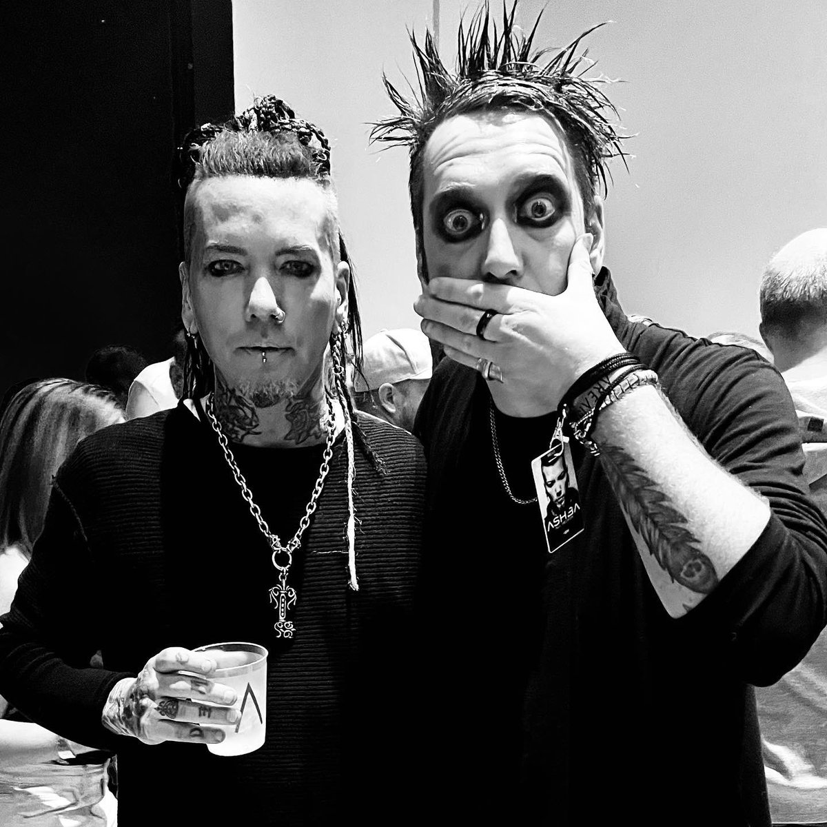 TapeFaceBoy's tweet photo. Absolutely brilliant show last night seeing the incredible @DjASHBA play. Total rockstar. #tapeface #music #ashba #shows 😶👍 https://t.co/LLPqhgg3fG