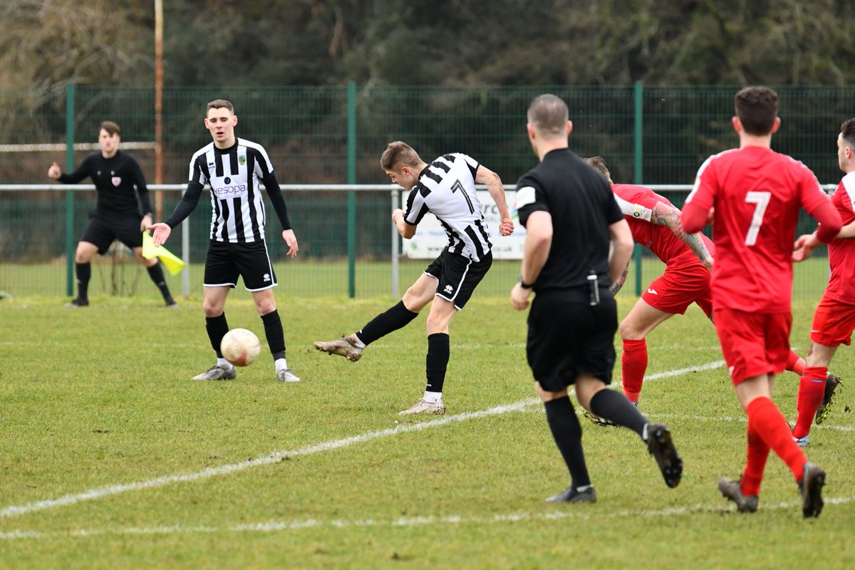 dorward_nick's tweet photo. Fantastic win. 4 goals for the home side, 2 red cards for the visitors &amp; a brilliant penalty save with Reevo! @GlastoGazPonty @GJDTaylor @PontardaweTown https://t.co/CdC0ZI5lXO