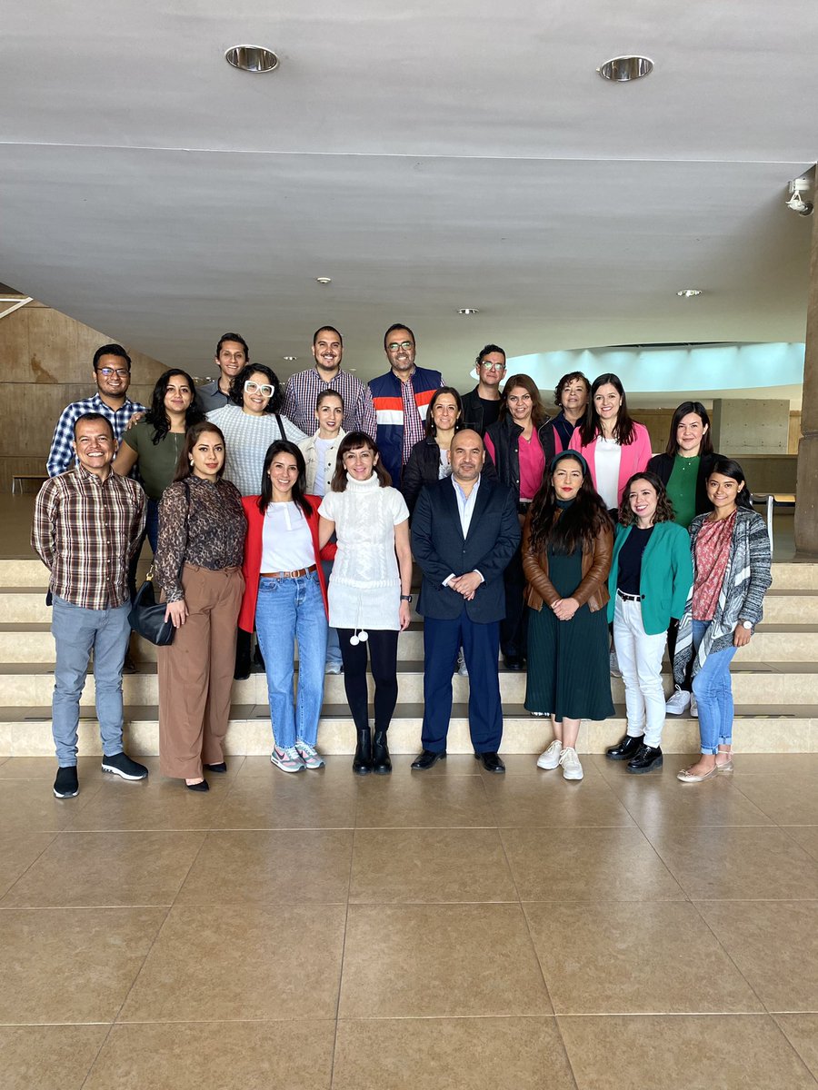 FelipeReyes_B's tweet photo. Hoy en la reunión de @AlarpGuanajuato celebrada en el @mahg_mx, nos acompañó Esmeralda Mandujano, Directora General de Estrategia Digital de Gobierno del Estado de Guanajuato, quien nos habló de #RRPO y #RRSS
Luego, @vic_metafora nos dio un recorrido por el museo
Un gran sábado https://t.co/wWYl9cGjL4