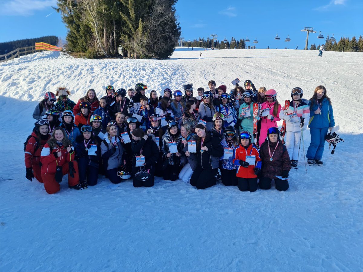 Beth1985's tweet photo. What a fantastic week we had - @PlymstockS students you were incredible and we are all so proud of your determination and resilience 🎿⛷️❄️ #betterneverstops #restlessexcellence https://t.co/VBG1rxmeaN