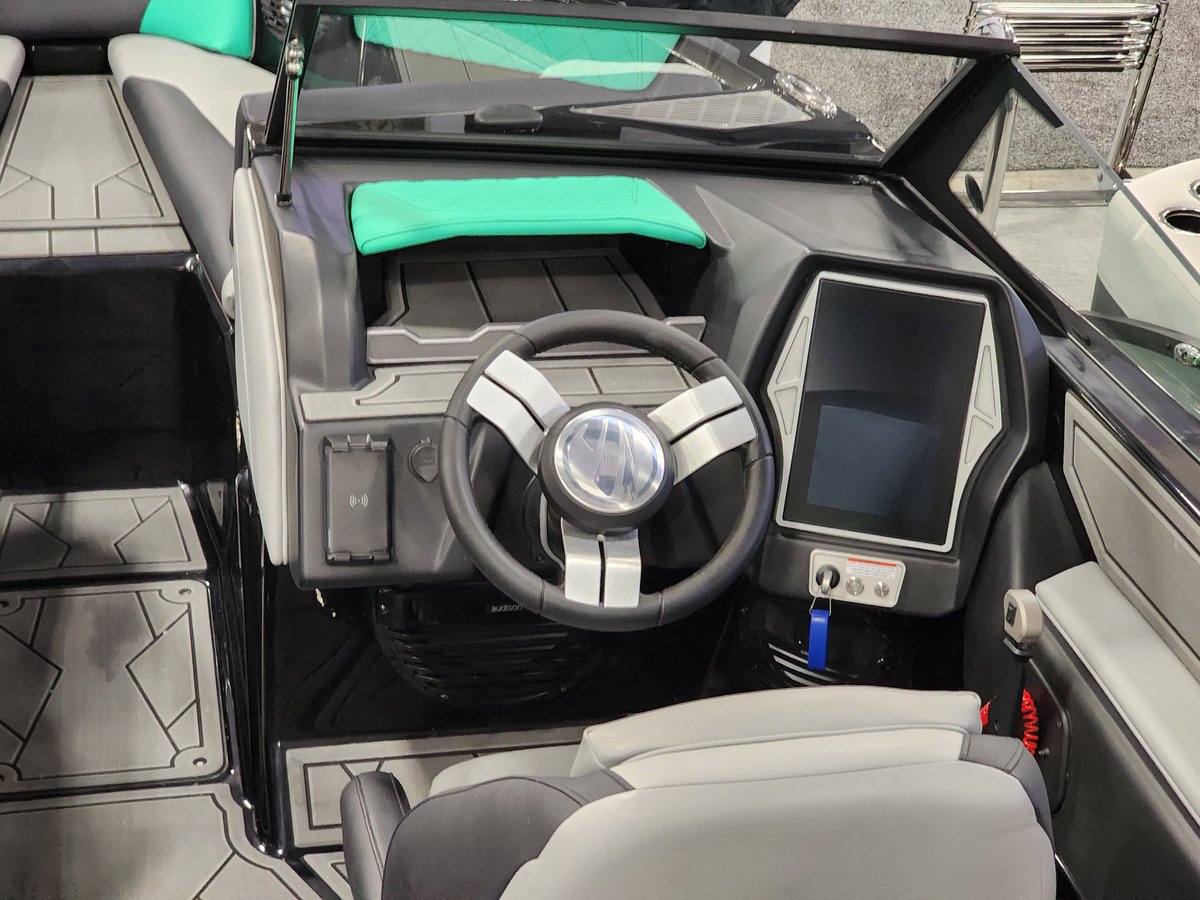 We can't help but stop and stare at this stunning Black and Mint Tige Z1!  With its traditional bow, Tige's iconic diamond stitching, and a deeper freeboard, the Z1 is designed to give you the Tige performance you expect. 
#tigeboats #tige #towboats
loom.ly/wmNZYKs