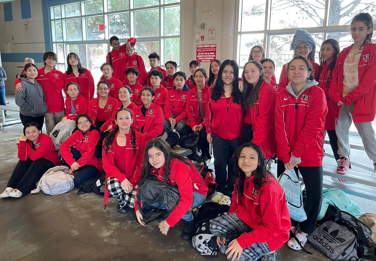 Hanks Swimming tweet media