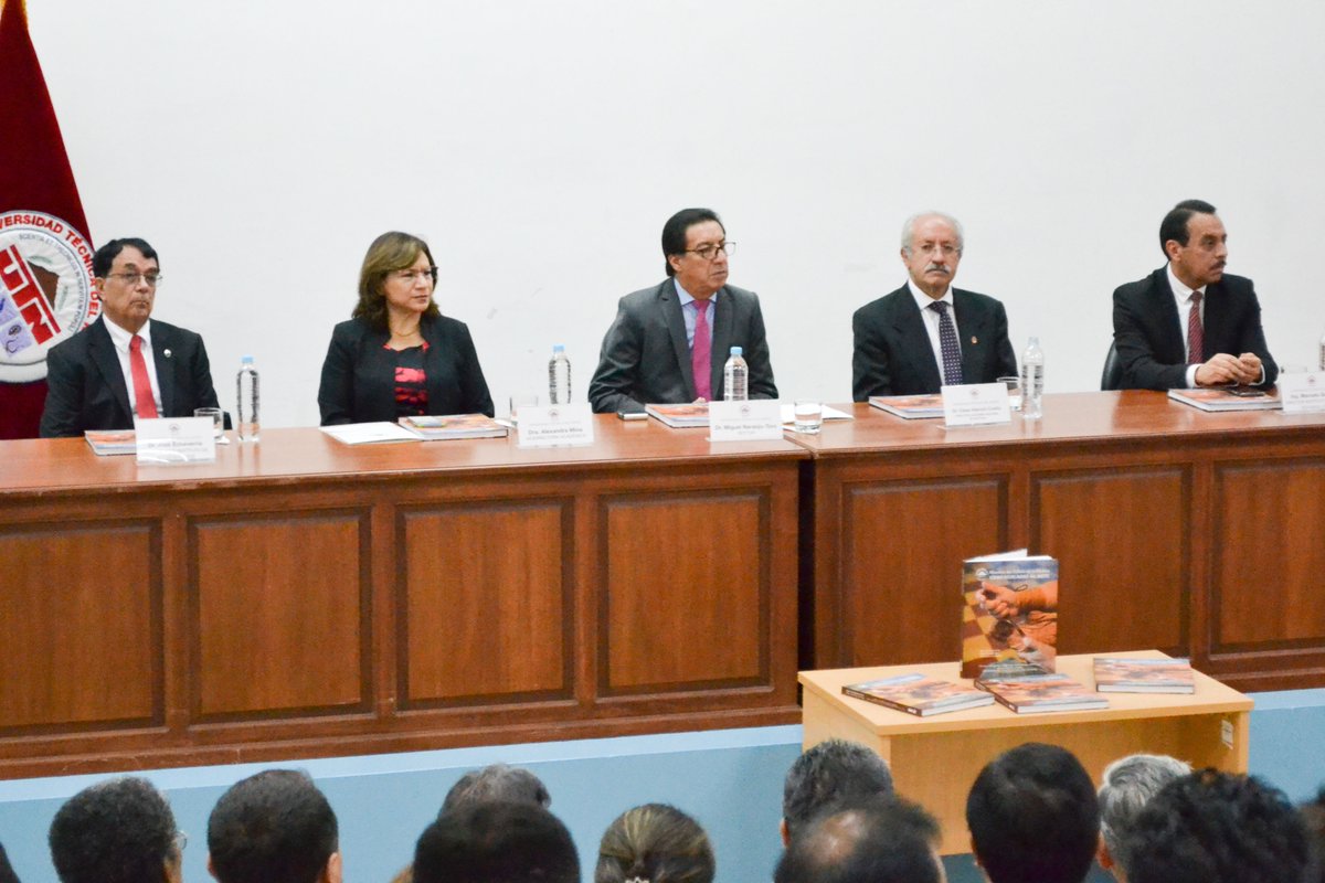 En el libro Maestros del tallado: “Vidas dedicadas al Arte”; se encuentra descrita una parte sumamente importante de la historia de San Antonio de Ibarra como parte indisoluble y relacionada a nuestra querida Imbabura, nuestros artistas son los historiadores vivientes.
