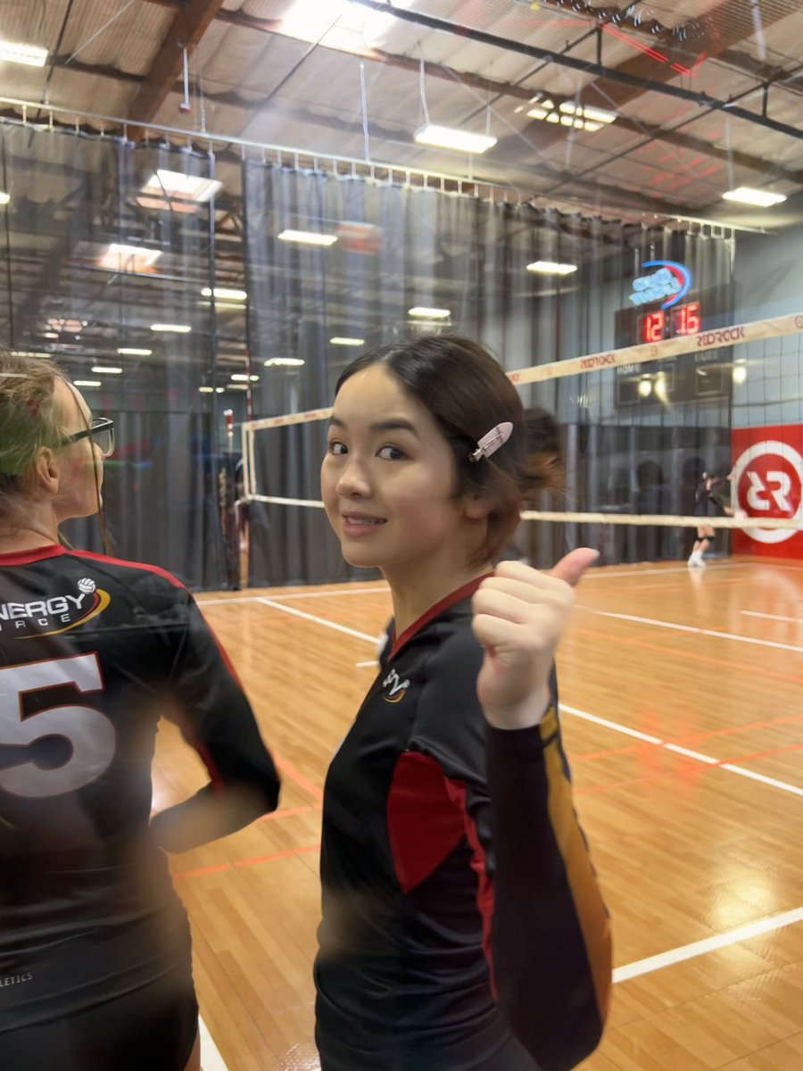 After a week of traveling for work, I'm back doing my main job (no, I'm not a volleyball coach). Volleyball for the next 3 days!#girldad